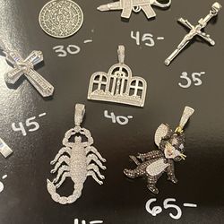 Different silver 925 pendants different pricing 