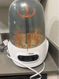 Brezza baby bottle sterilizer and dryer