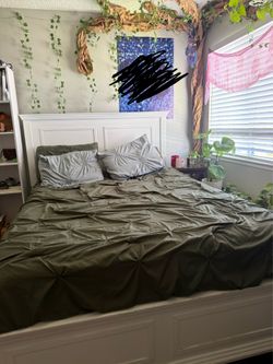 Queen size bed frame with box and mattress