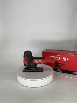 Milwaukee M18 FUEL 18V Lithium-Ion Brushless Cordless Barrel Grip Jig Saw (Tool Only)