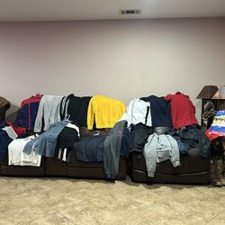 20 Pieces Men’s Medium And Large Sweater And Jackets And Shirts 