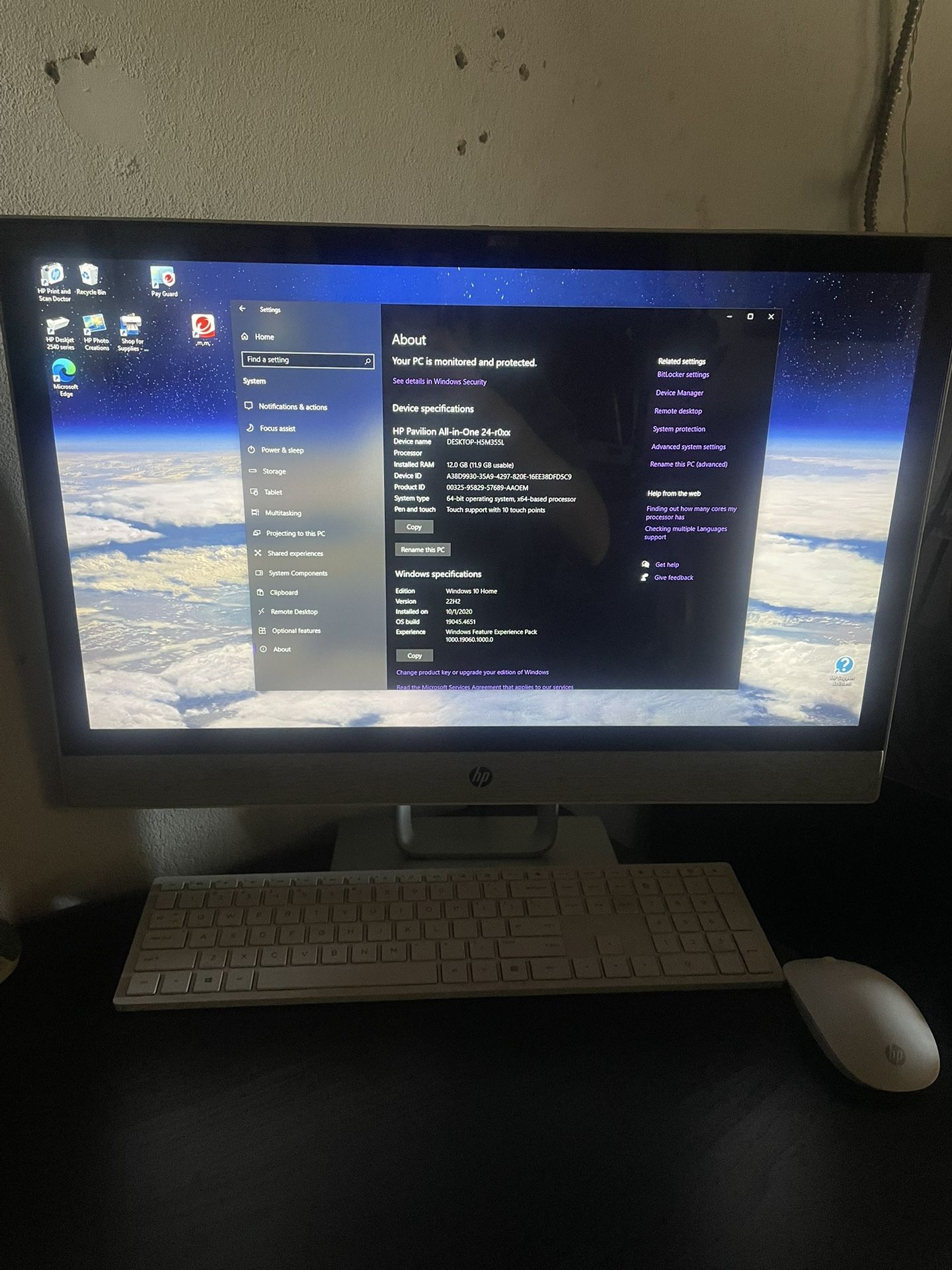 HP Pavillion All-in-One 24-r0xx