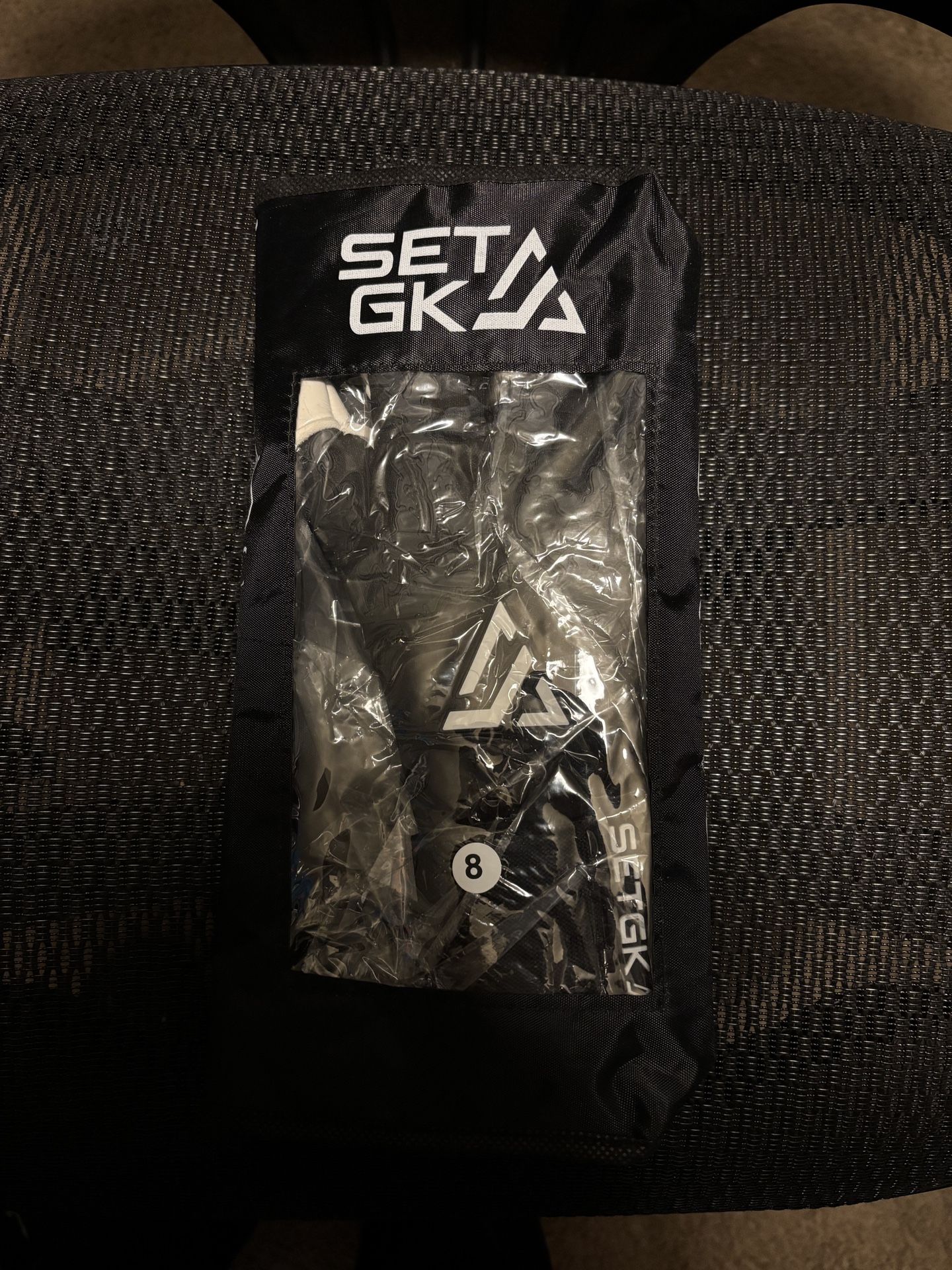 goalkeepers gloves