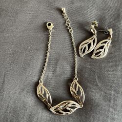 Necklace And Earring Set