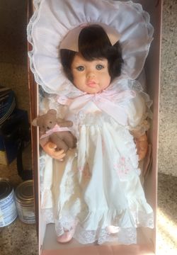 Victoria dolls by Pauline bjonness Jacobsen