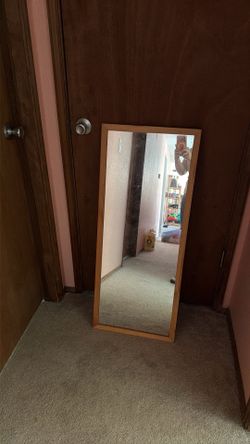 Free mirror