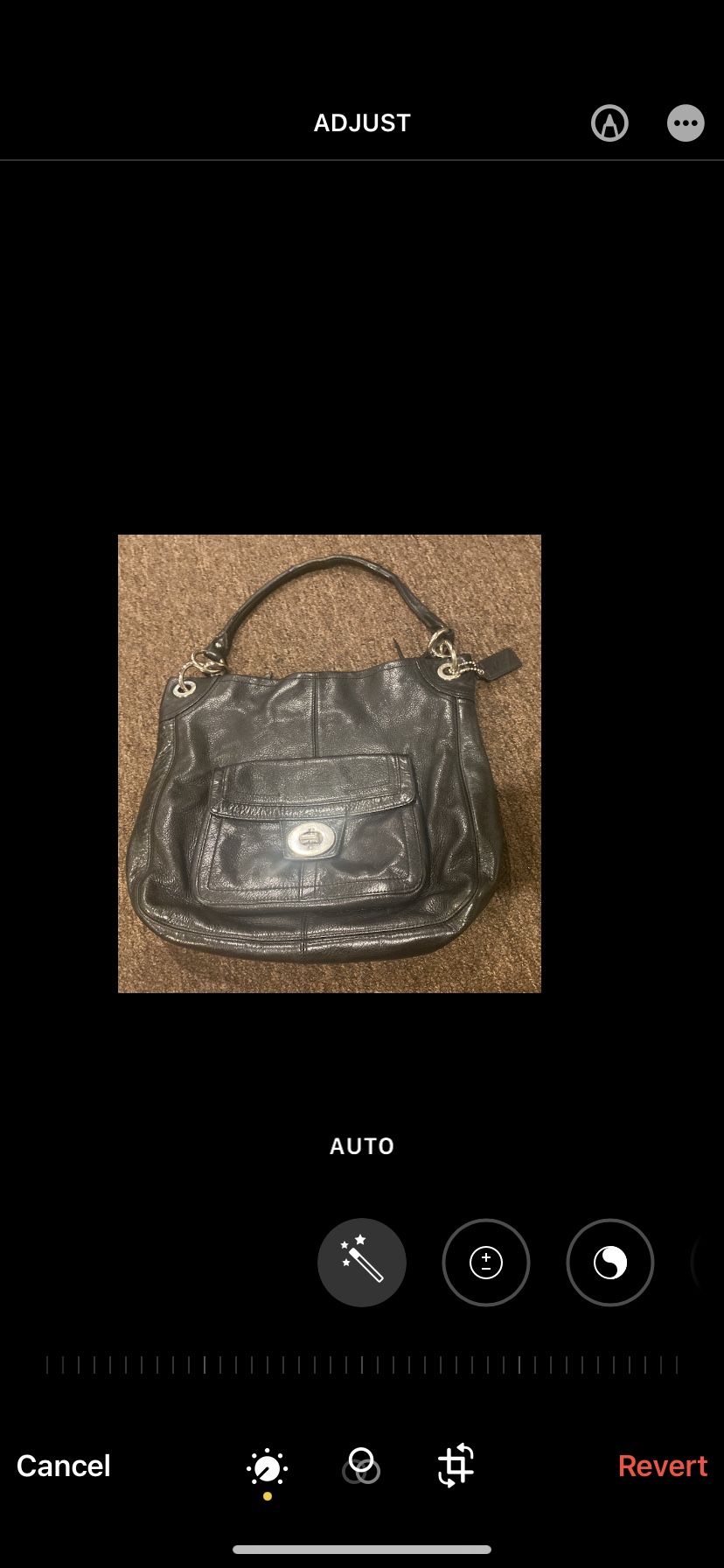 EUC Authentic Coach Black leather handbag purse pocketbook shoulder hobo  