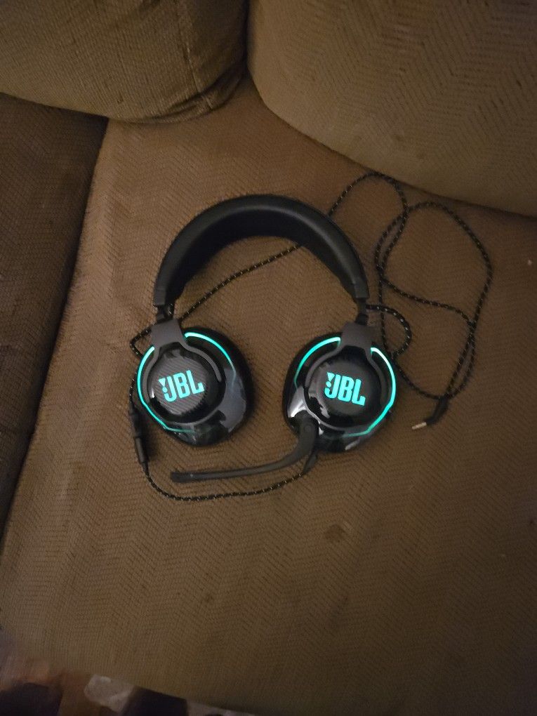 JBL Wireless Quantum 910X Headset