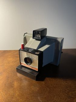 Polaroid “Big Swinger 3000” Vintage Camera