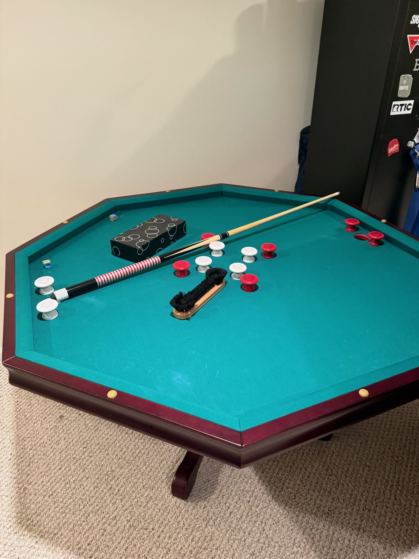 Poker Table