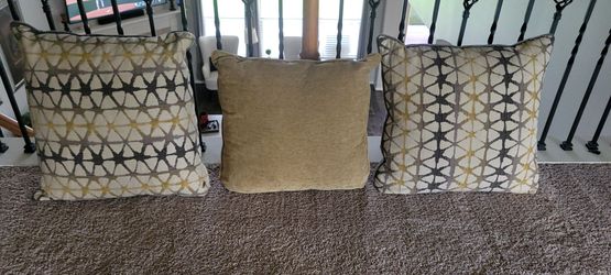 Couch pillows