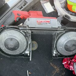 Milwaukee Bandsaw Deep cut 44 In