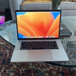 MacBook 2018 i7 6 Core 32GB Ram
