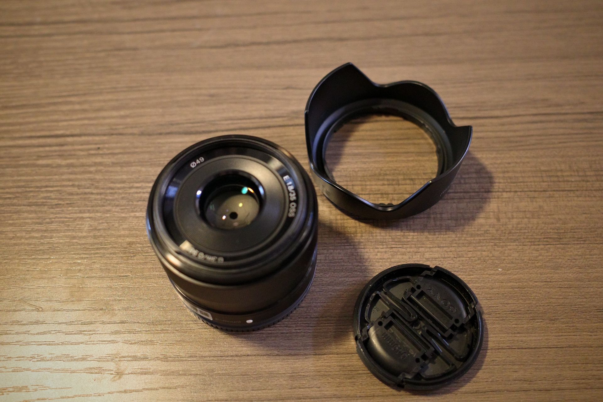 Sony 35mm f/1.8 OSS Lens for E-Mount