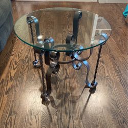 Mesita  , Little Glass Table . 