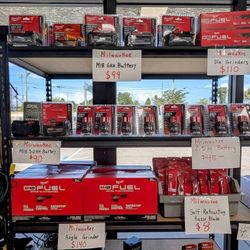 Milwaukee Tools & Batteries 