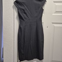Calvin Klein Women's black Cap Sleeve V-Neck Wrap Dress with Hardware size 2
