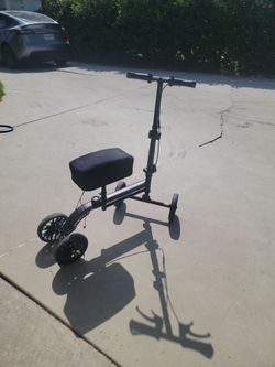 Knee scooter