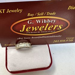 10 Kt Genuine Gold & Natural Diamond Ring 