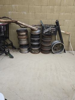 Part for Break drums suspension  C10 1965 truck rims BMW.
Mercedes regal. Come and see and make an offer.