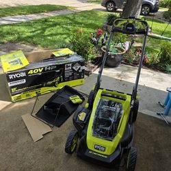 Riobi 40v Self Propelled Mower New Battery And Charguer Incluided $270 Price FIRM/ Nueva PRECIO FIRME $270