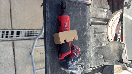 Milwaukee 3/8 ratchet