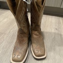Women’s Justin Boots
