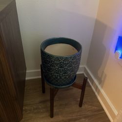Flower Pot & Stand
