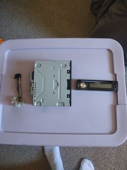 Pioneer Radio with Deck (W/FREE CD)