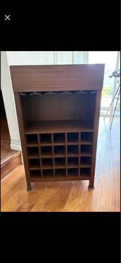 Wine cabinet