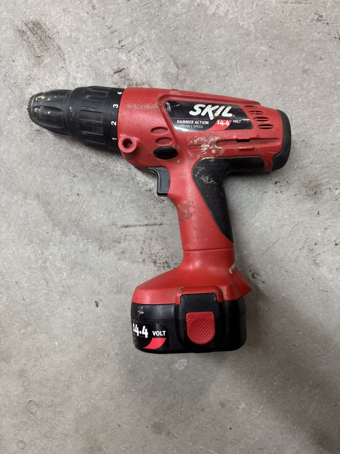 14.4 Volt Skil Hammer Action Cordless Drill