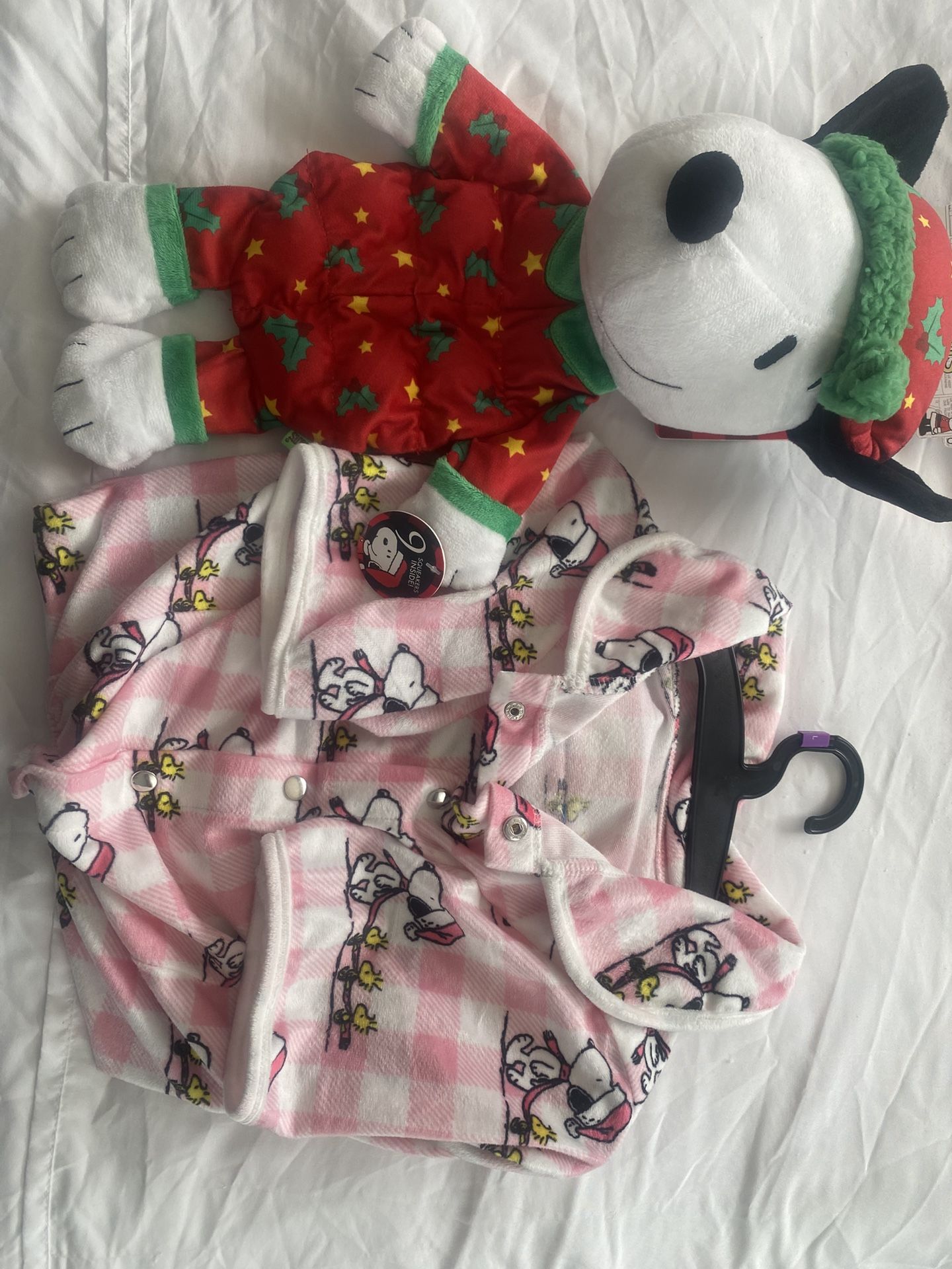 NEW Peanuts Christmas Dog Set: Snoopy Pajamas (Size L) & Multi-Squeak Plush Toy