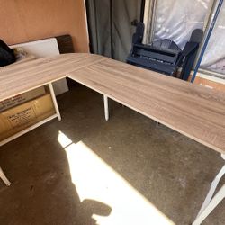 Coner Desk