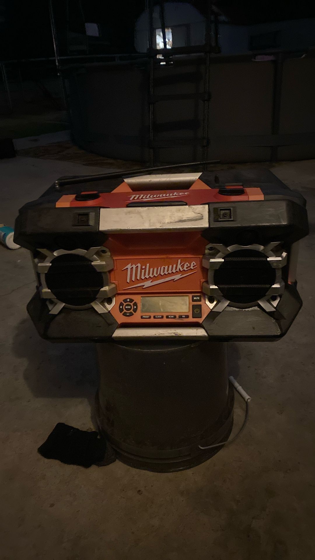 Up For Sale MILWAUKEE RADIO BATERY CHARGER