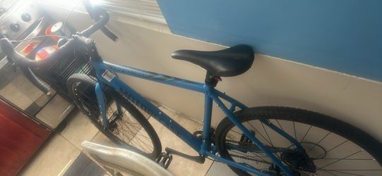 Road Bike ! Like New