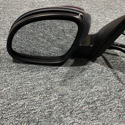 VW Tiguan Driver Mirror 