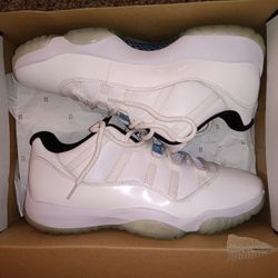 Jordan 11s Men Size 13