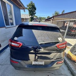 2015/16 jeep Cherokee sport 