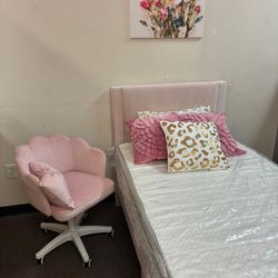 Twin Bed With Mattress 