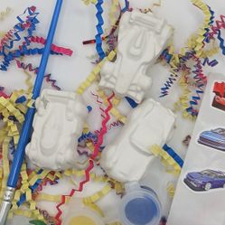 Ready To Paint Craft Kits, Cars, Stickers, Plaster Kits, No Screwn Time Fun! Great For Partiea