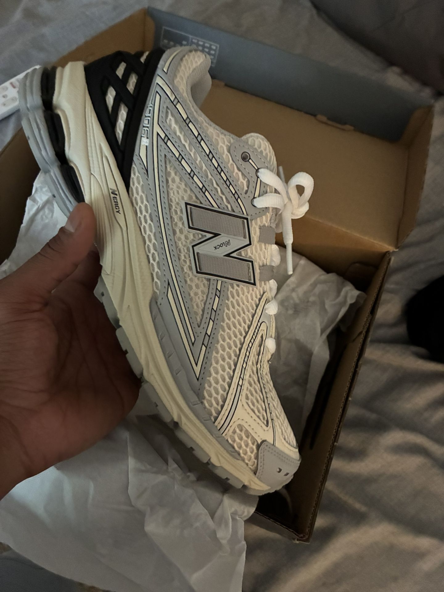 New Balance 1906