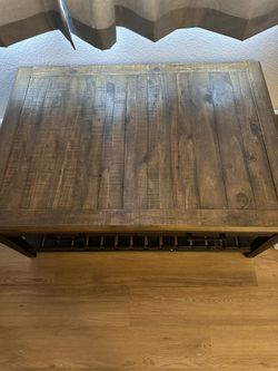 Living Spaces Coffee Table
