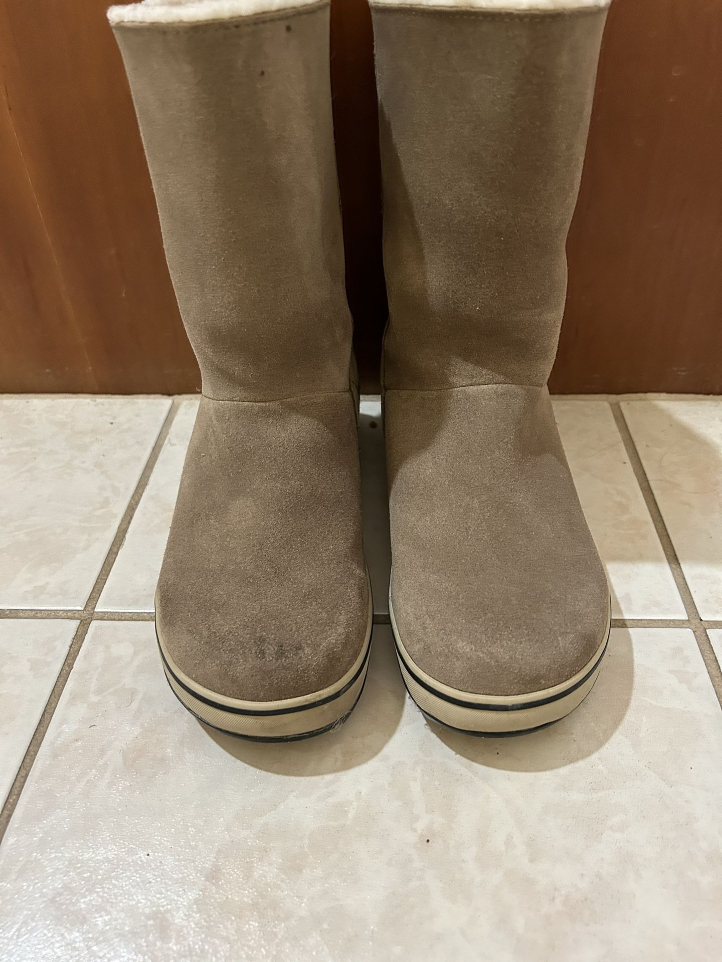 Sorel Woman’s Waterproof Boots. Size 7.5