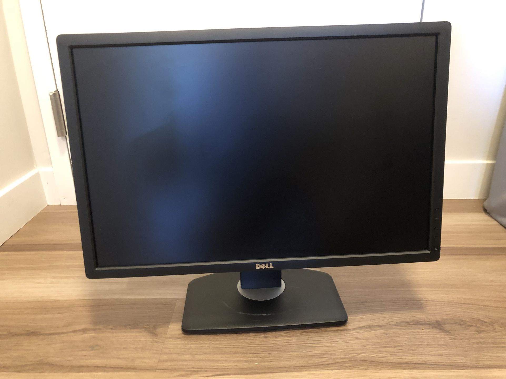Dell UltraSharp U2412Mb 24” IPS Monitor – Great Condition