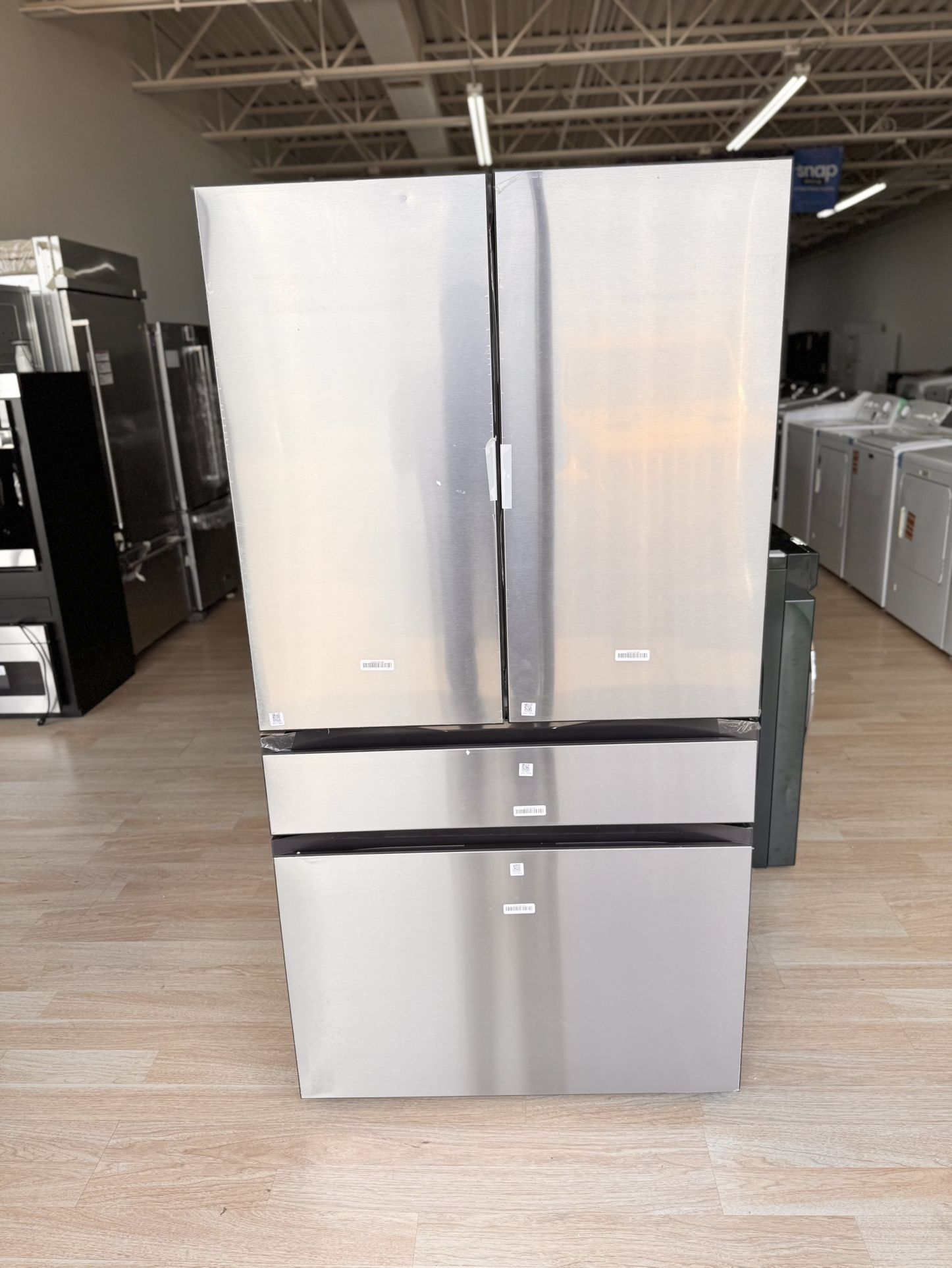New Samsung 29 cu. ft. Bespoke 4-Door French Door Refrigerator with Inner Beverage Center RF70F29DERAA