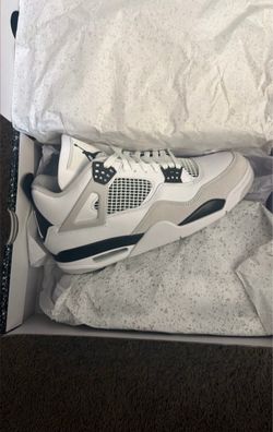 Jordan 4 Military black size10.5