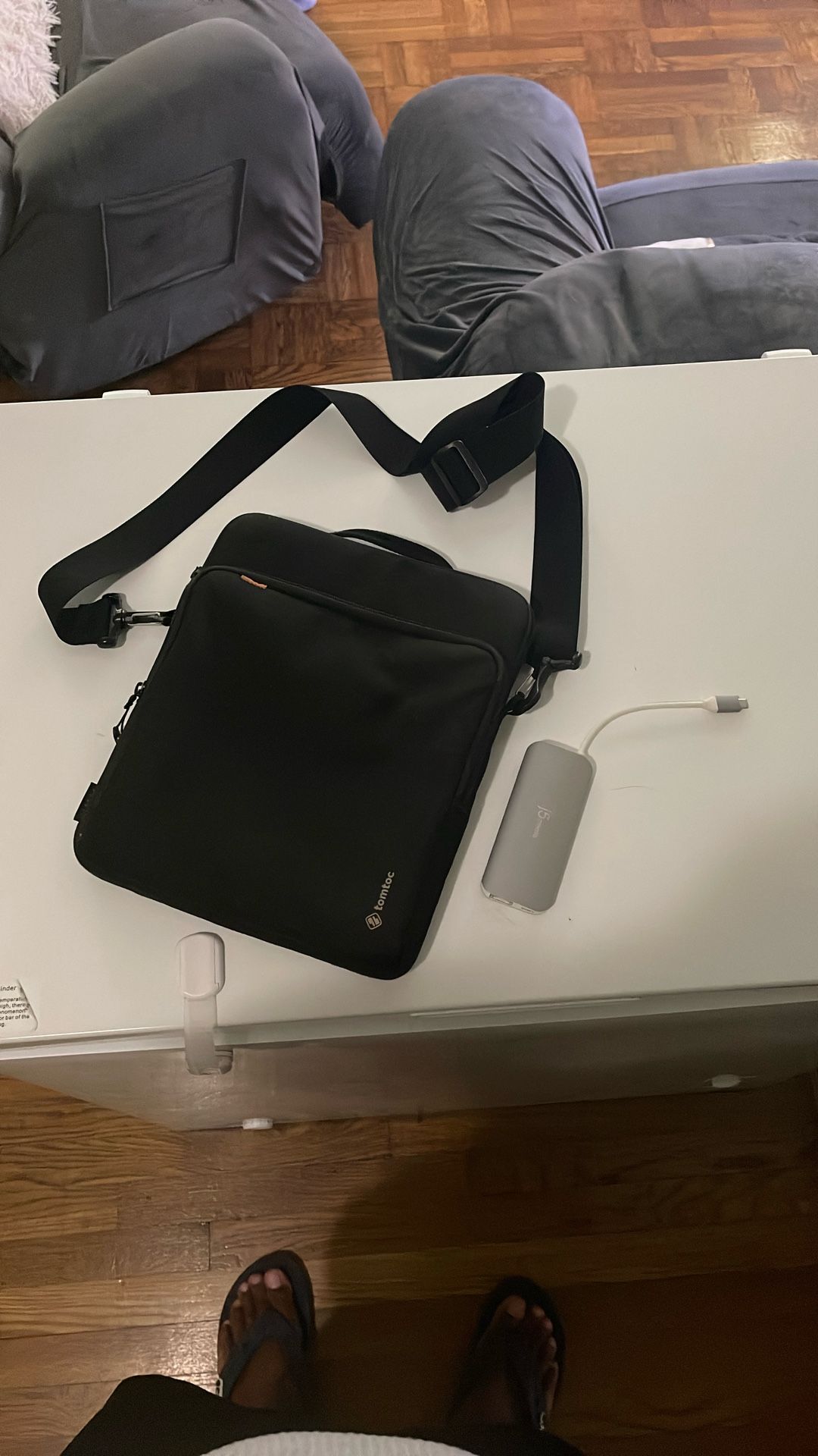 🎒 Tomtoc iPad Pro Shoulder Bag + Multiport Hub Bundle (12.9”–13”)