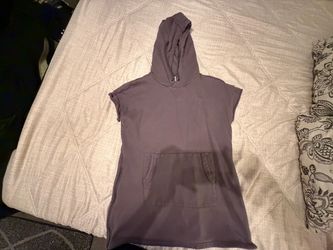 GYMSHARK PURPLE HOODIE SIZE MD WOMENS