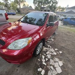 2003 Toyota Matrix Muchas Partes Nuevas