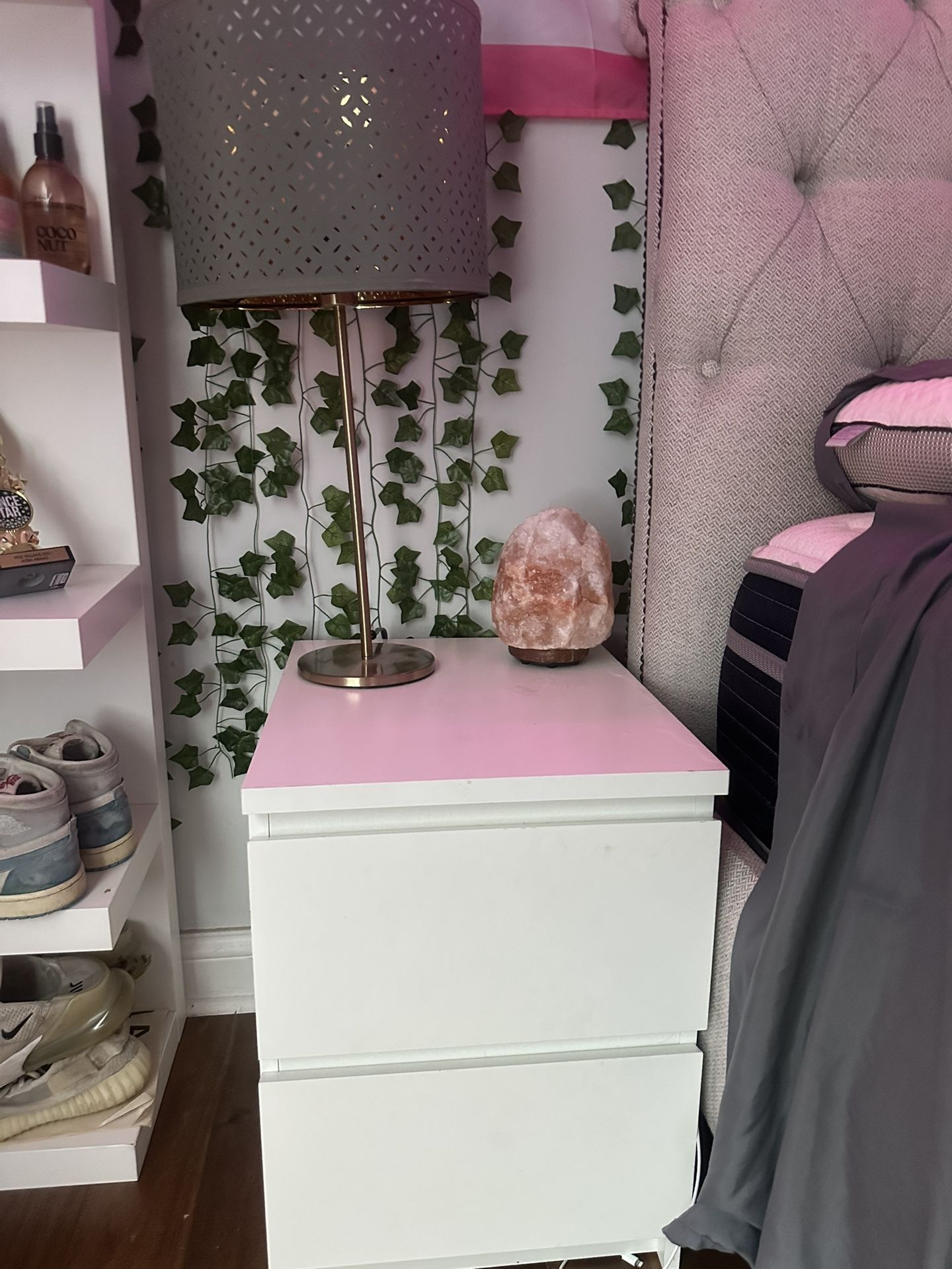 2 Drawer Nightstand Lamp And Salt Rock